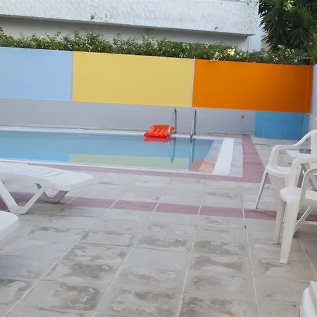 Theonia Szálloda 2*