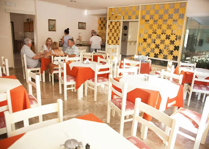 Theonia Hotel 2*