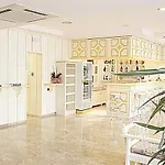 赛奥妮亚酒店 酒店