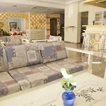 赛奥妮亚酒店 2*