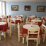 فندق Theonia