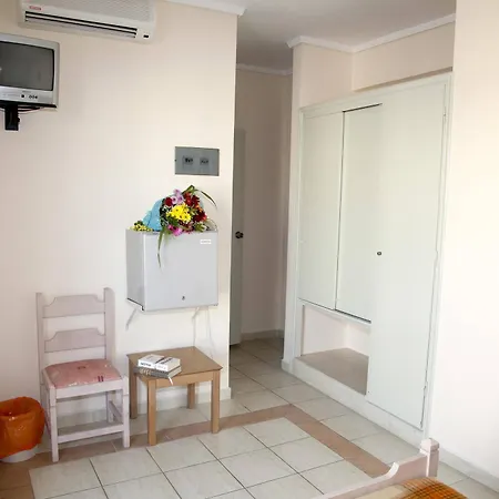 Hotel Theonia