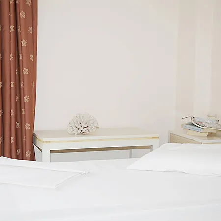 Theonia Szálloda Kosz