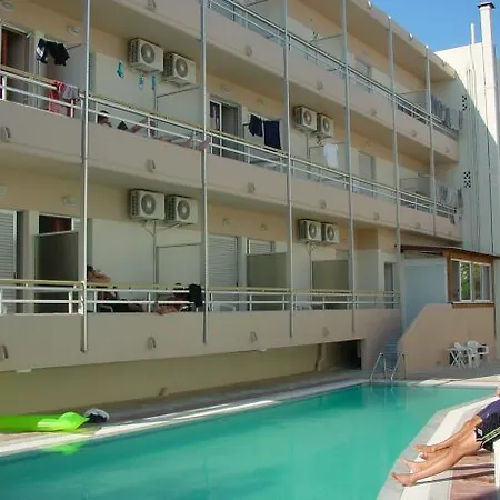 Theonia Otel